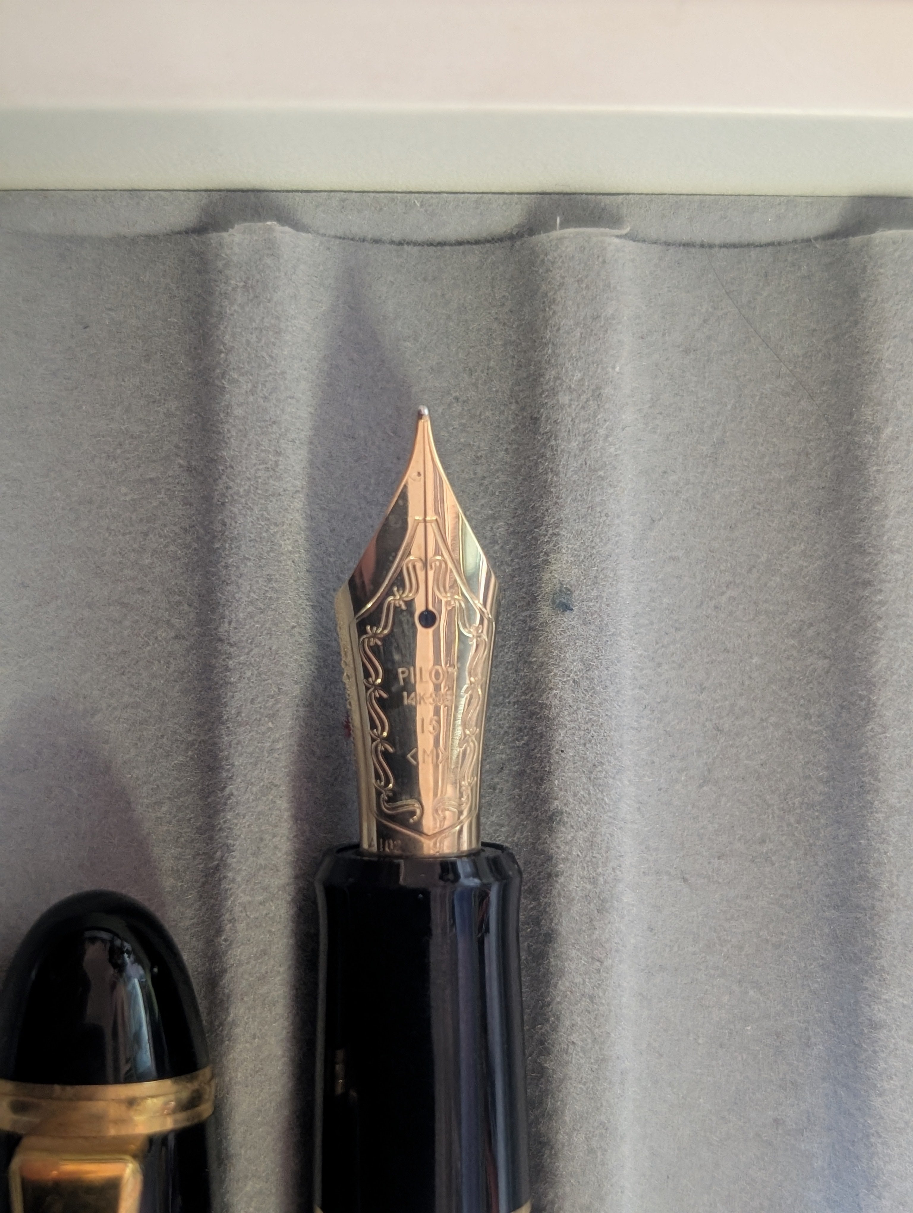 PILOT CUSTOM 743