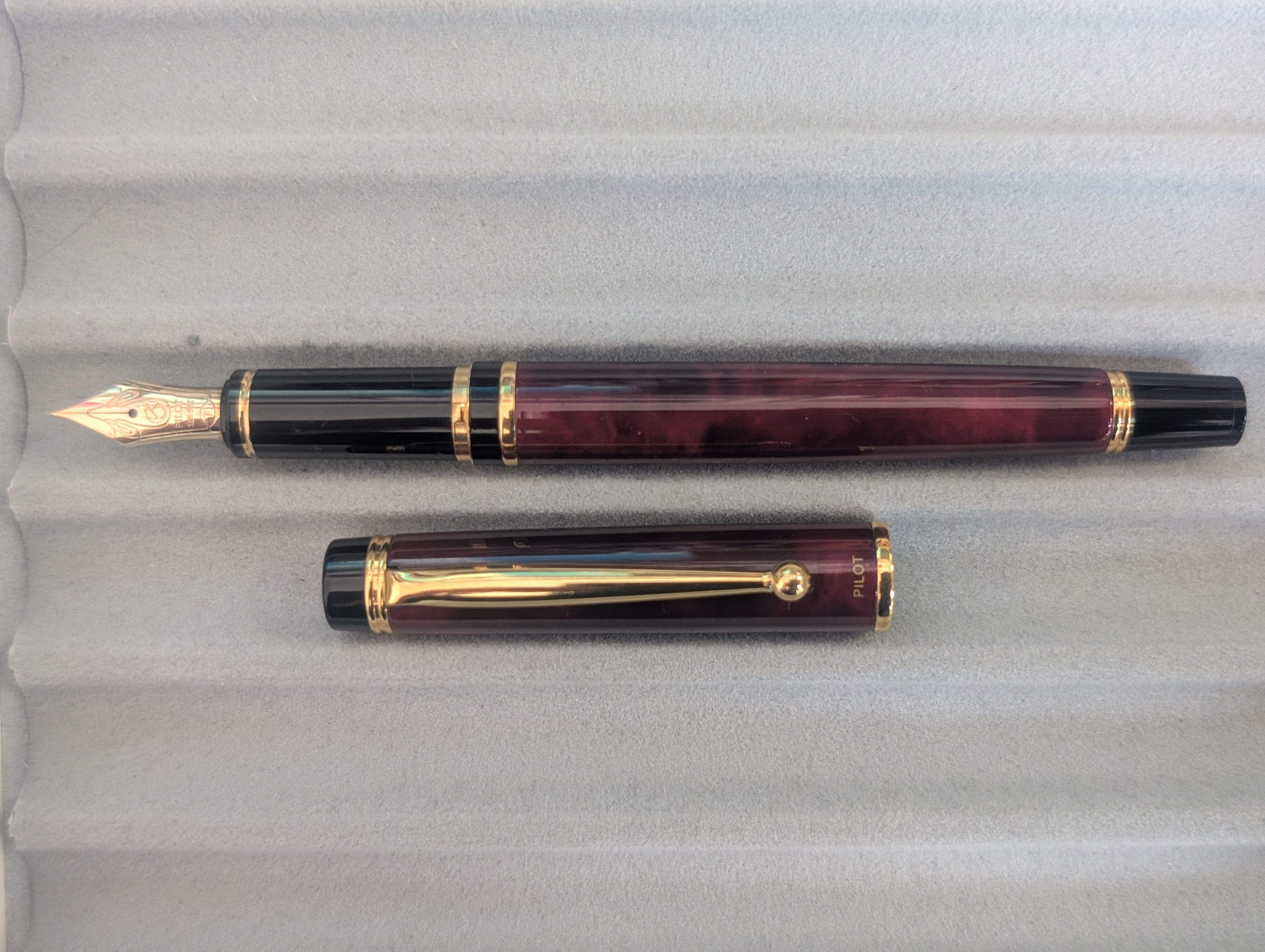 PILOT GRANCE -- MARBLE RED