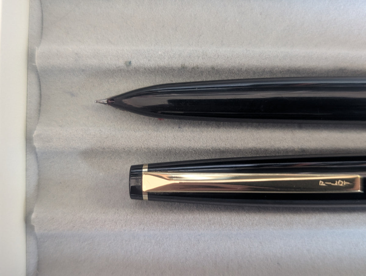 PILOT ELITE POCKET PENS