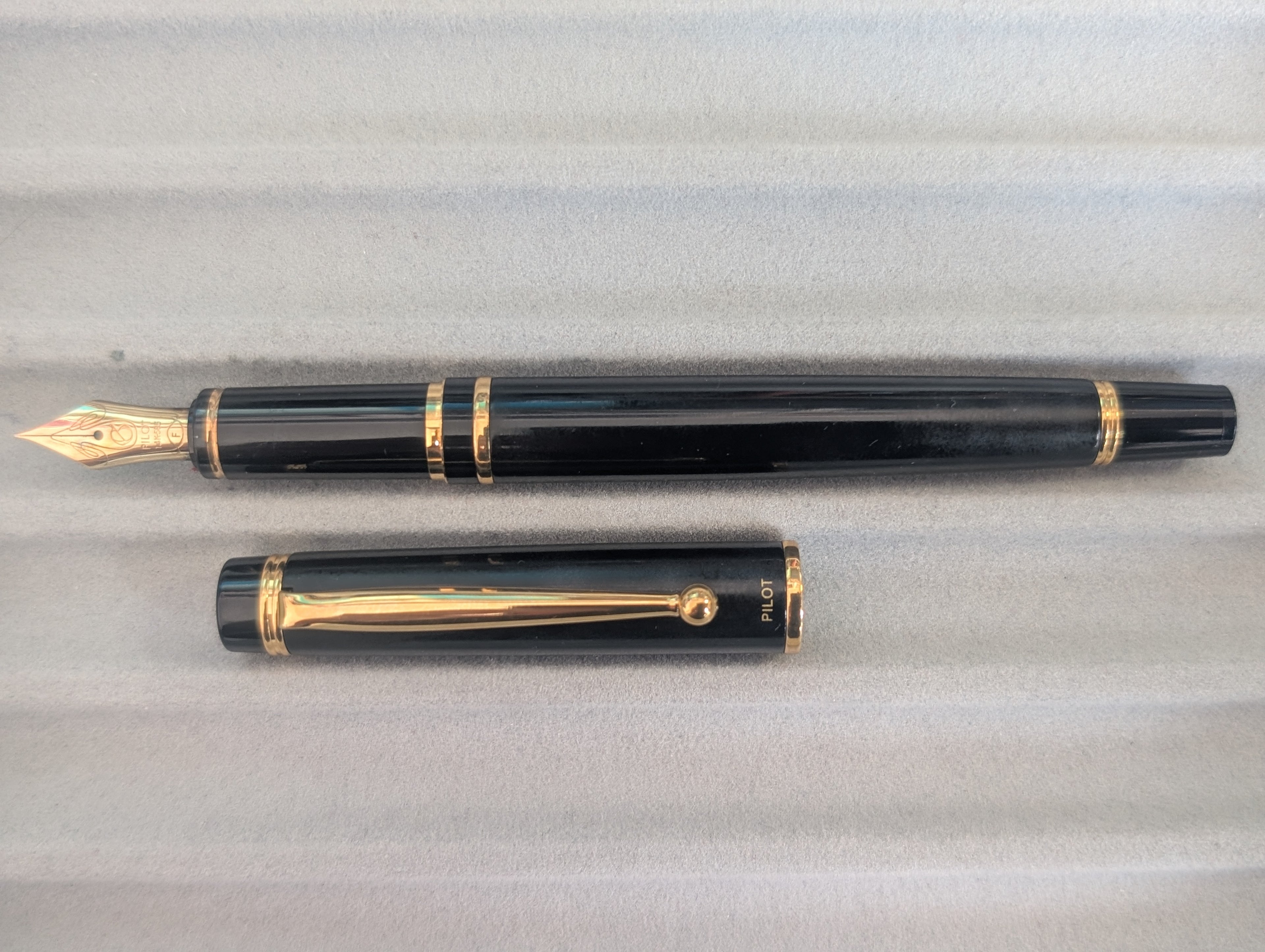 PILOT GRANCE -- CLASSIC BLACK