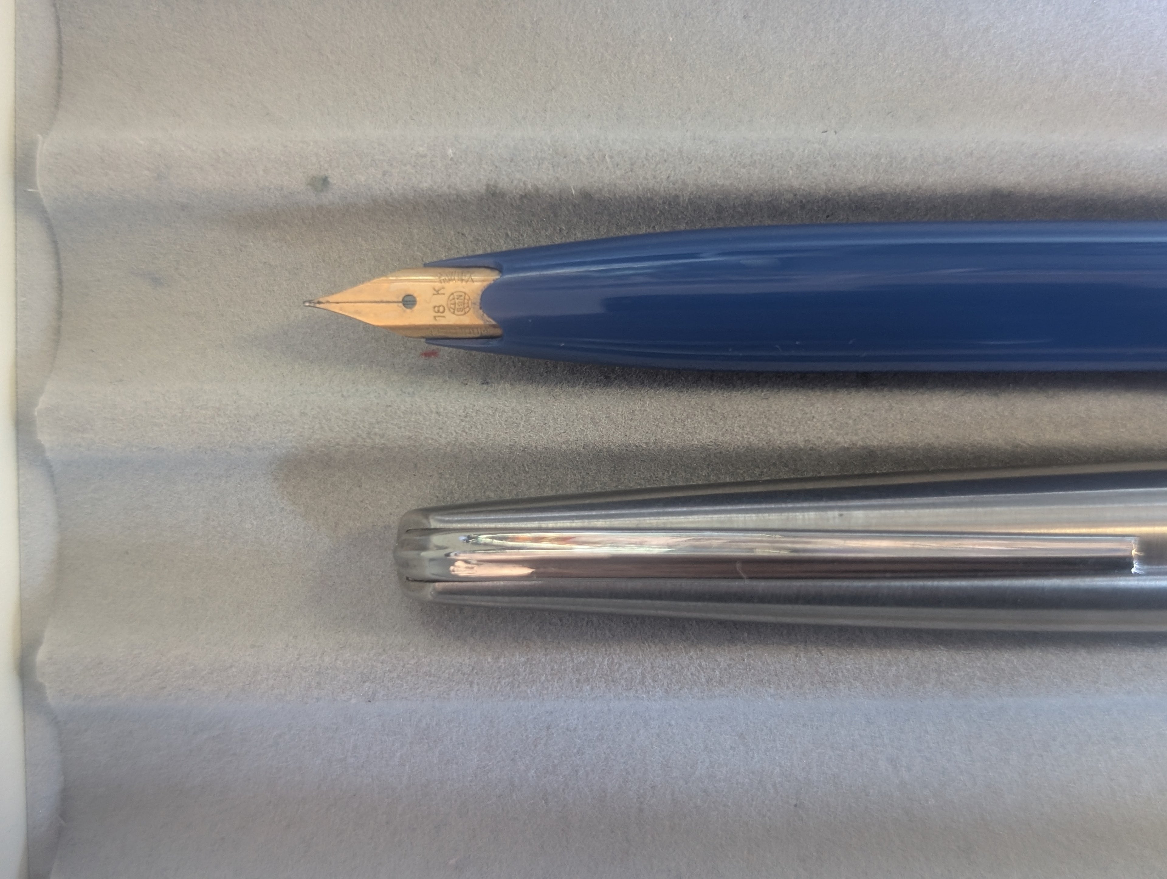 PLATINUM POCKET PENS